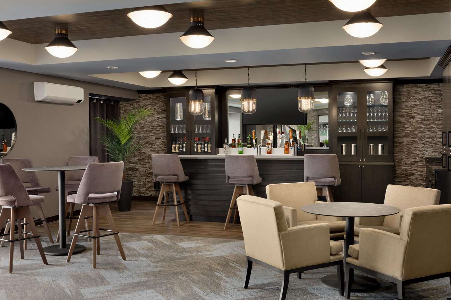 Microtel Inn And Suites By Wyndham Lloydminster 16/25