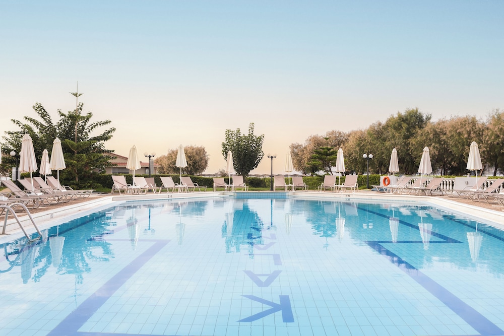 Kalamaki Beach Hotel 24/50
