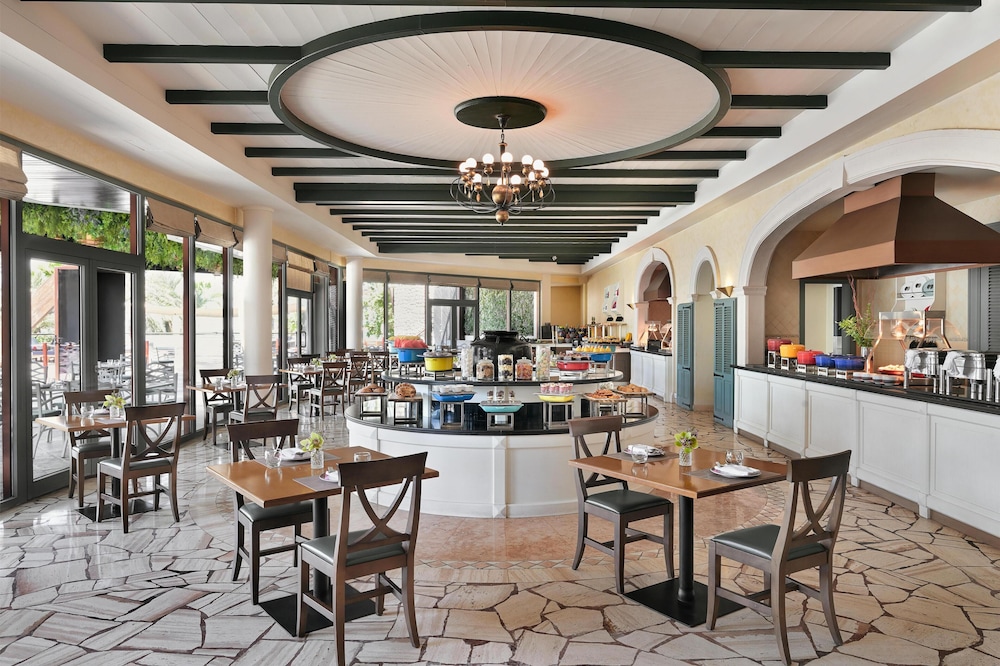 JA Palm Tree Court, Dubai 55/69