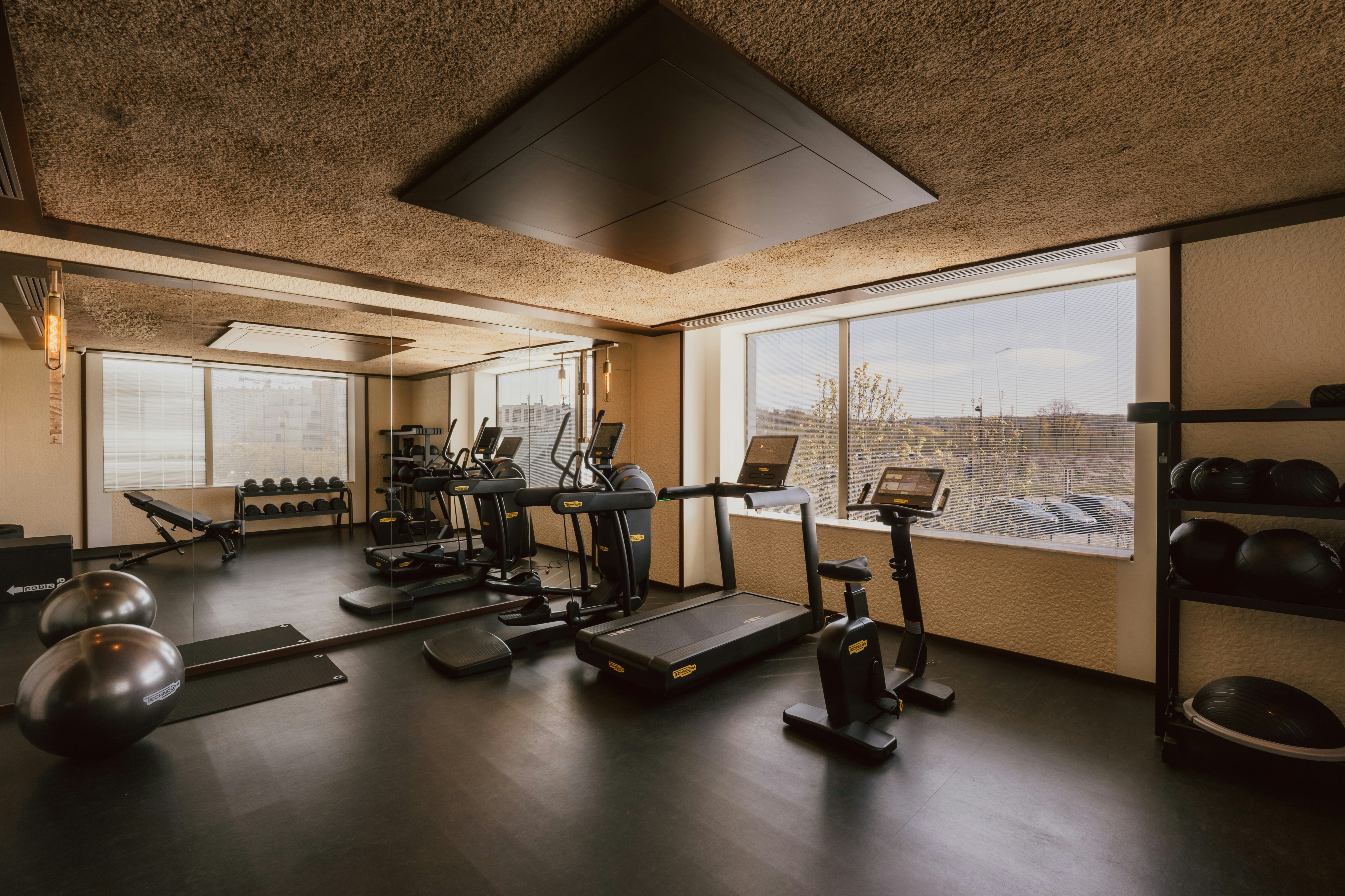 Maison Heler Metz, Curio Collection by Hilton 6/22