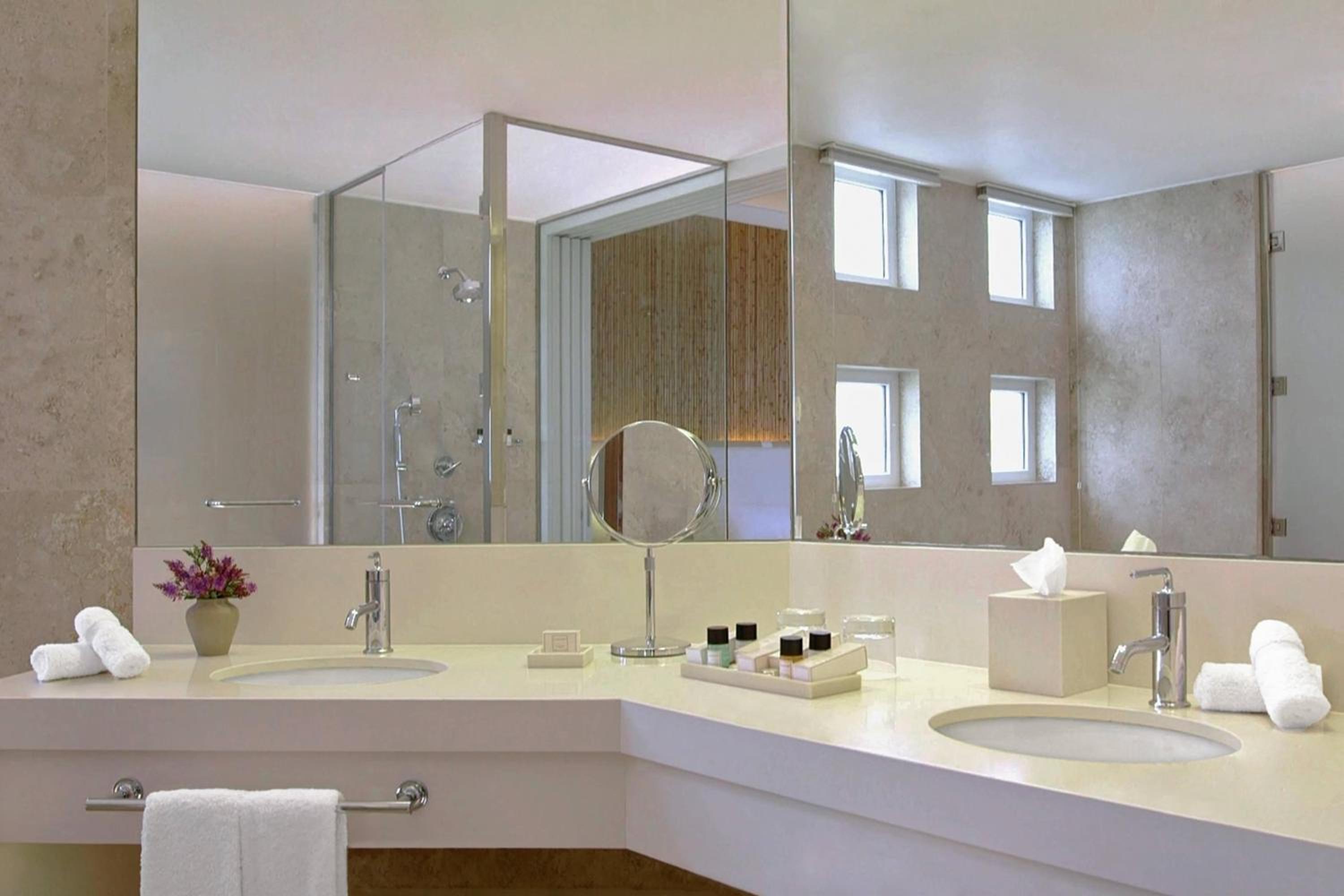 Guest Room, Deluxe, King Bed, Ocean Front، Hotel Paracas, a Luxury Collection Resort, Paracas 2/4