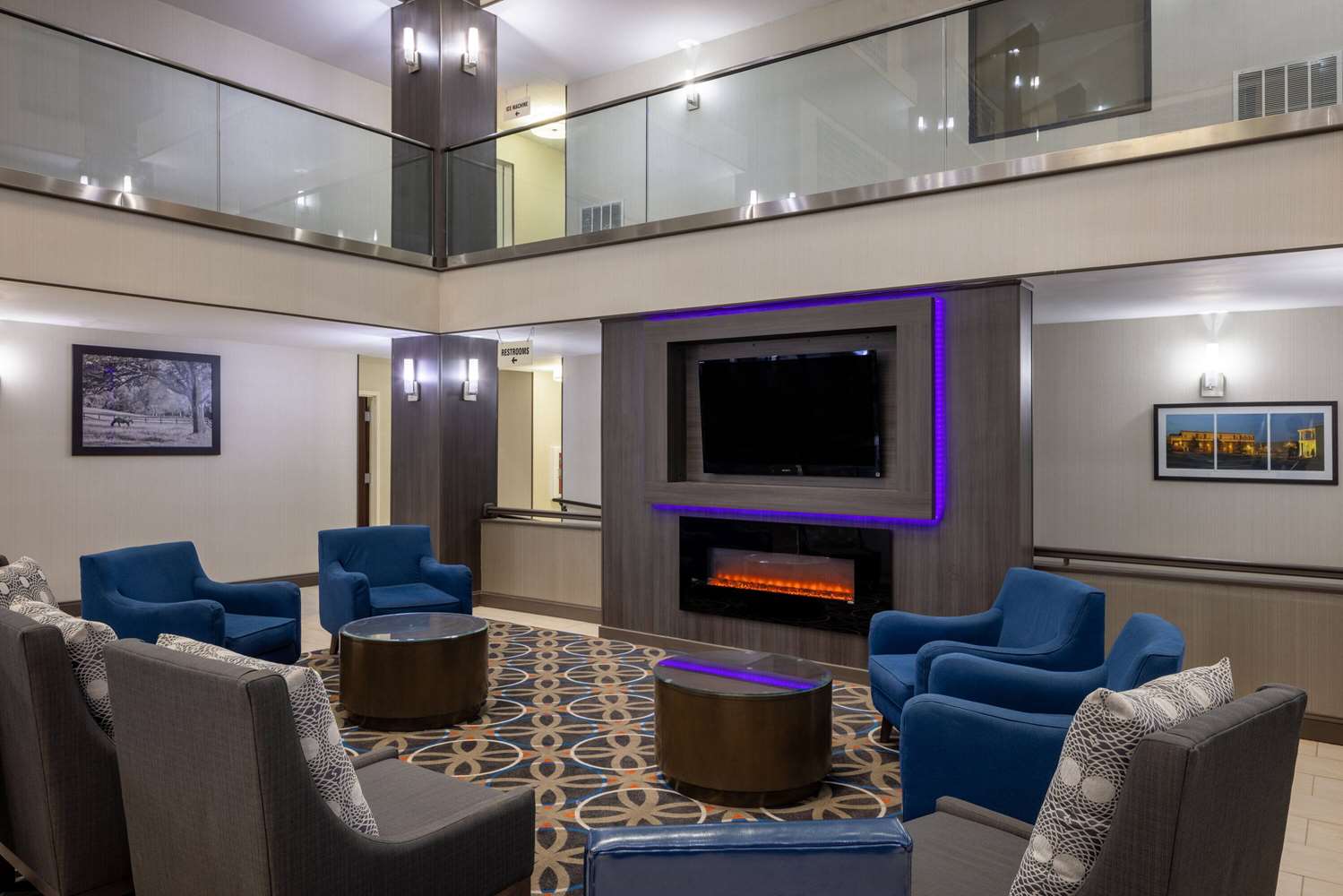 La Quinta Inn & Suites by Wyndham Covington 38/45