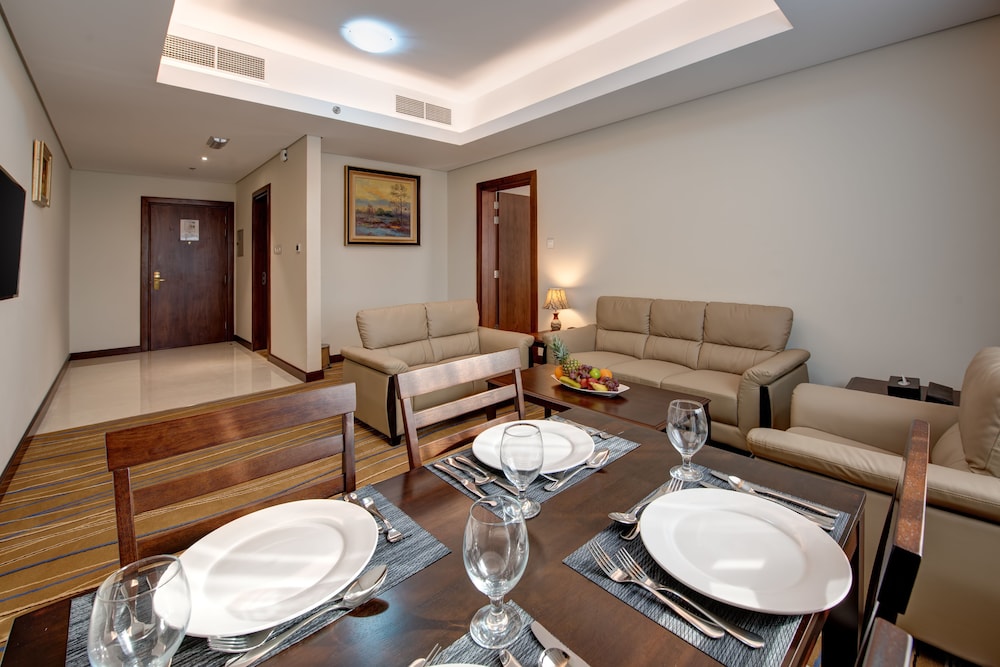 Center Hotel Sharjah 25/34