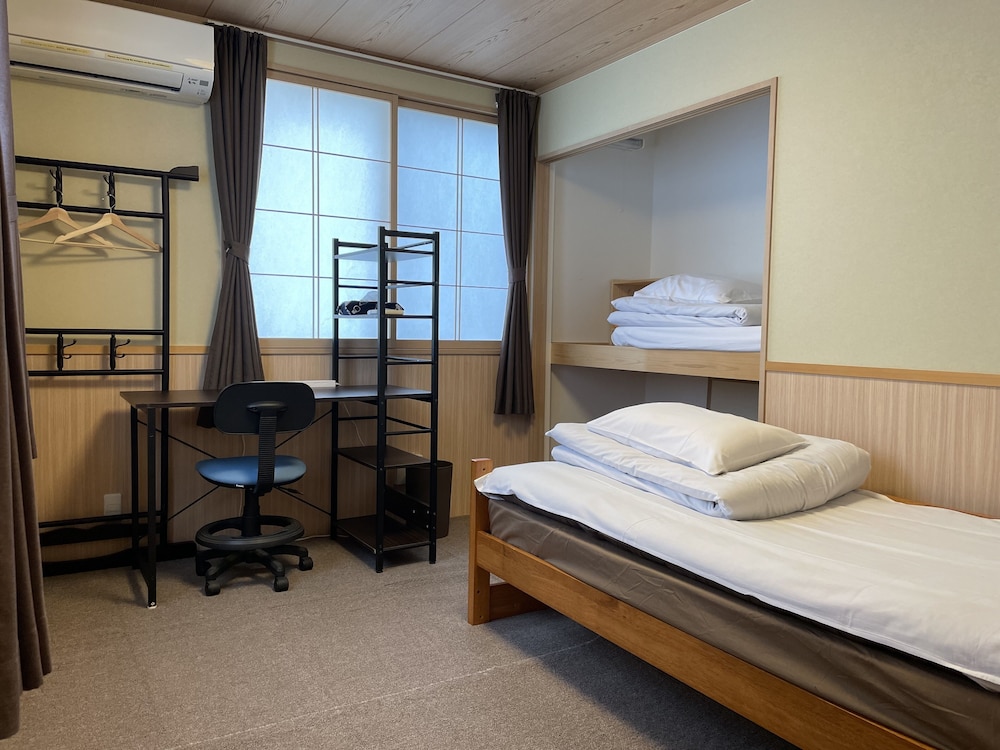 Guesthouse Orange Cabin 16/57