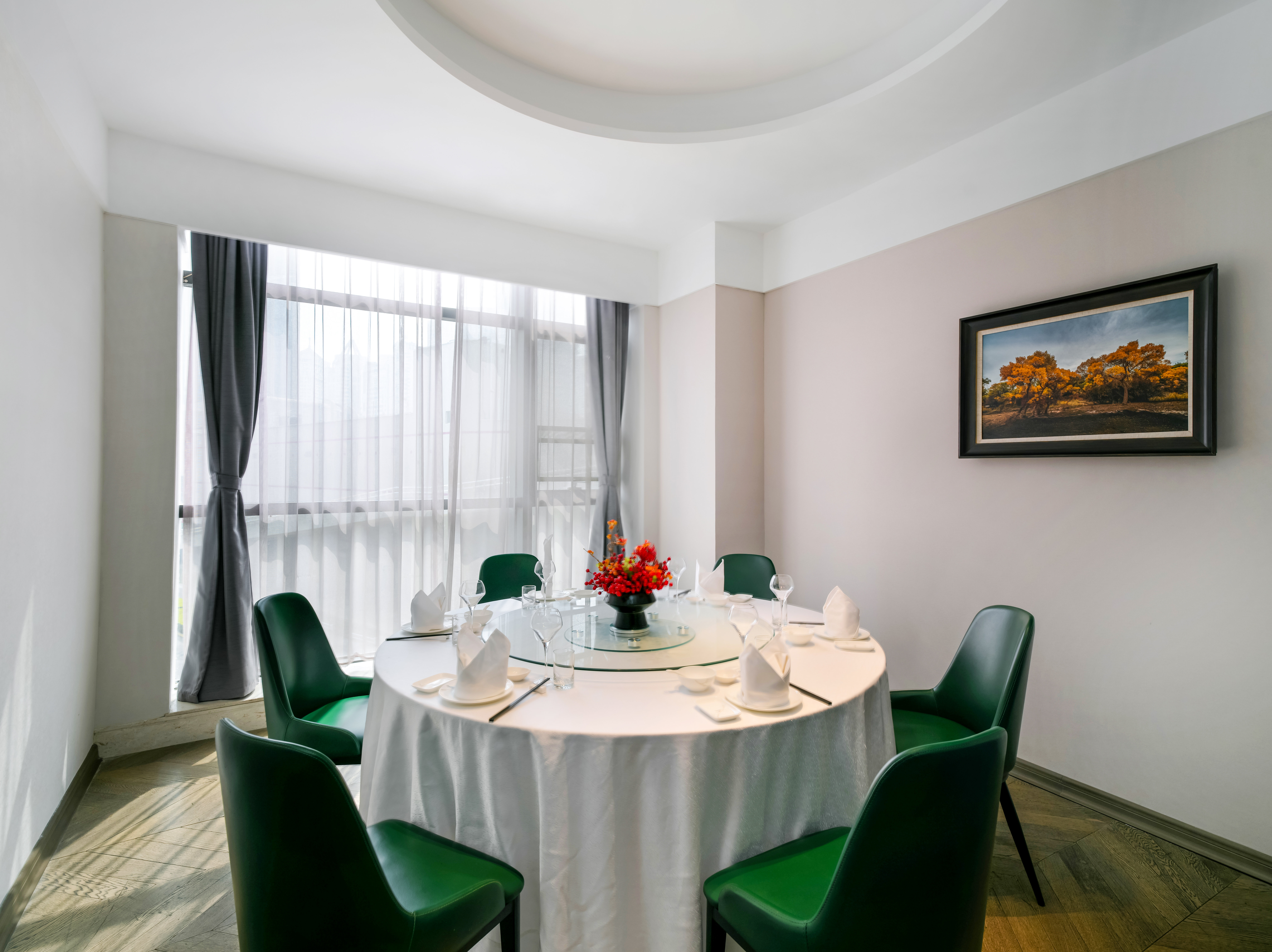 Holiday Inn Qingdao City Centre 42/50