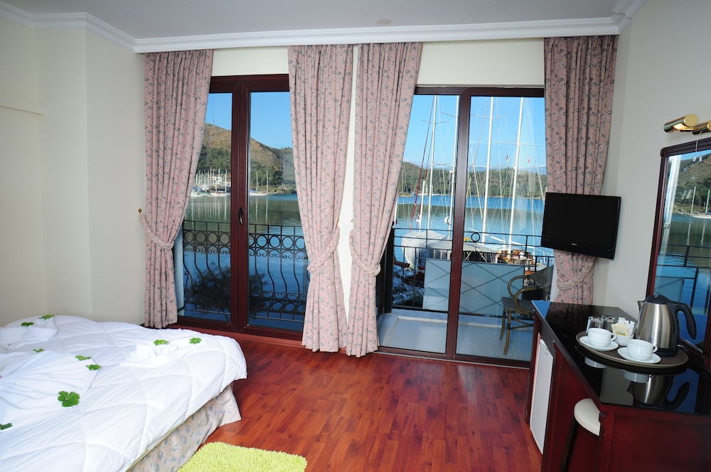 Ata Park Hotel 33/67