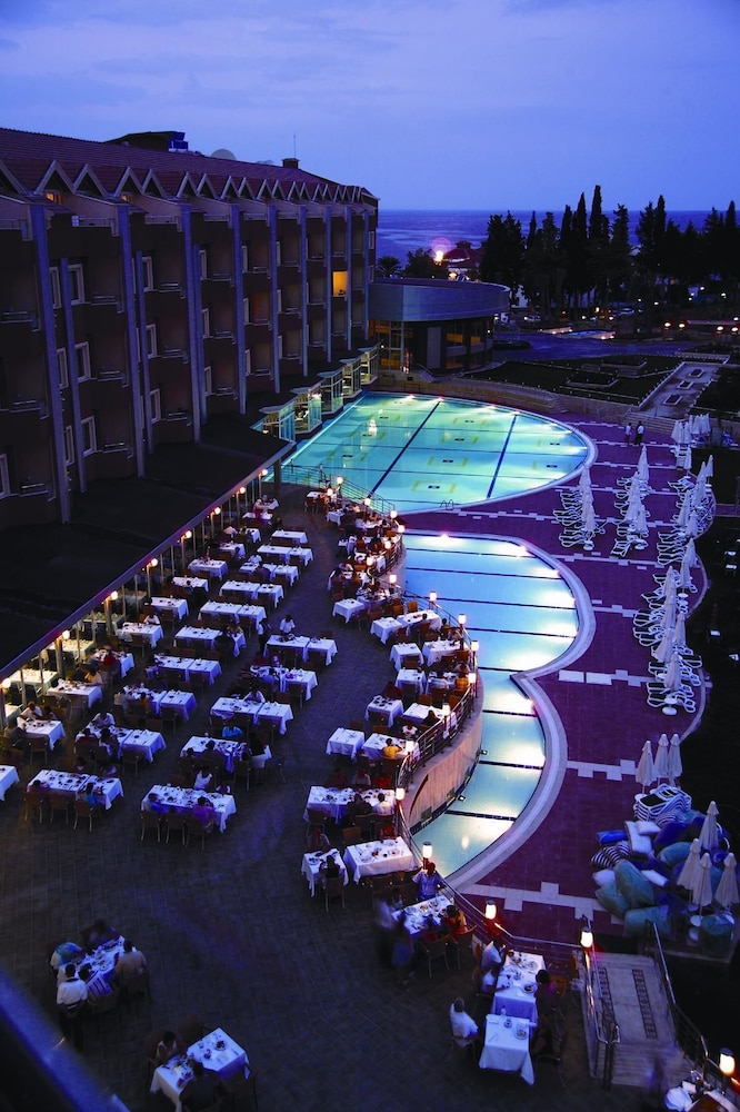 Rox Royal Hotel 49/67