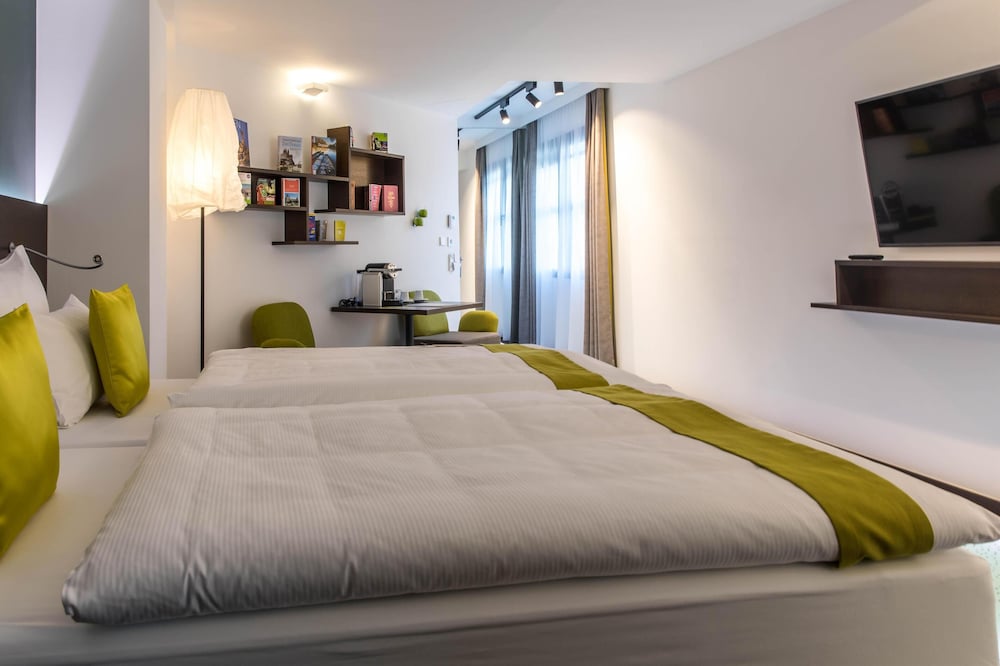 Arcotel Donauzentrum 10/50
