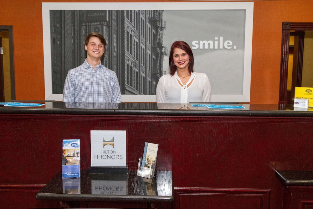 Hampton Inn and Suites Corsicana 30/62