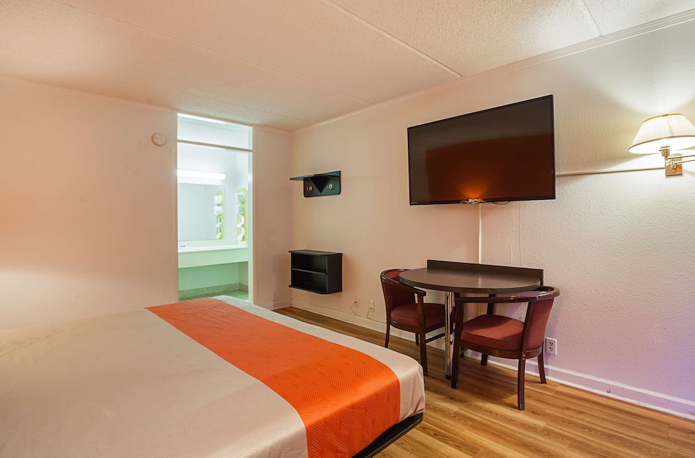 Motel6 Tifton, GA 23/42