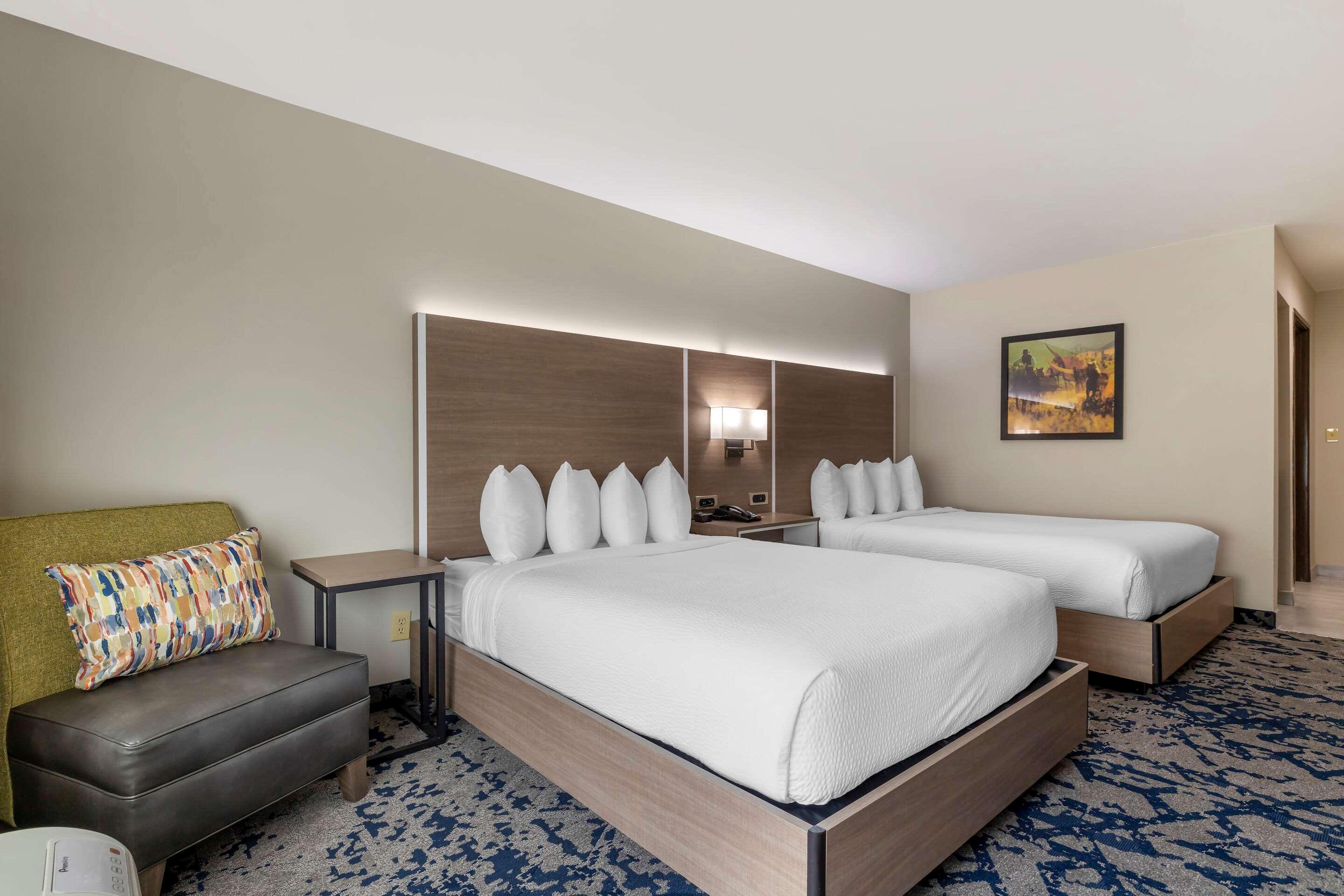 غرفة رباعية بسريرين كوين لذوي الإعاقة، Comfort Inn & Suites Muskogee OK 3/5
