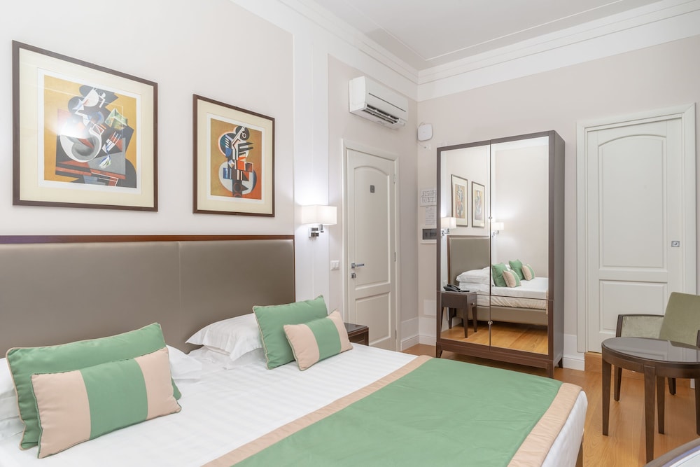 SUPERIOR, DOUBLE BED