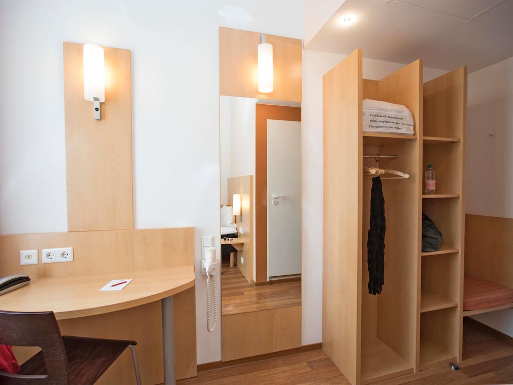 Ibis Berlin City Sud 53/53