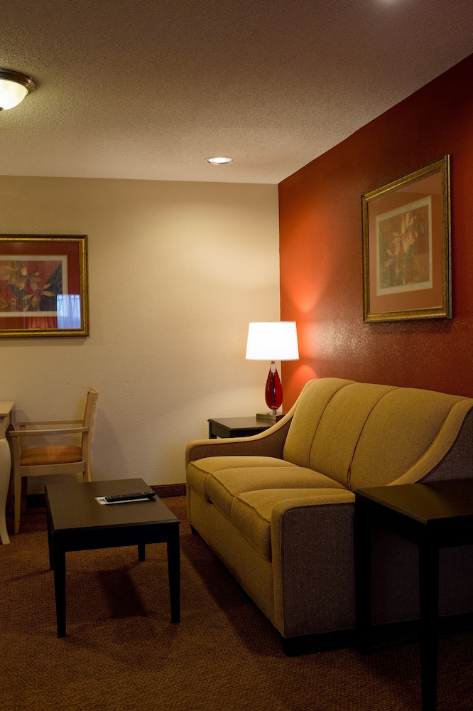 Holiday Inn Express Hotel Suites Oxford 32/46