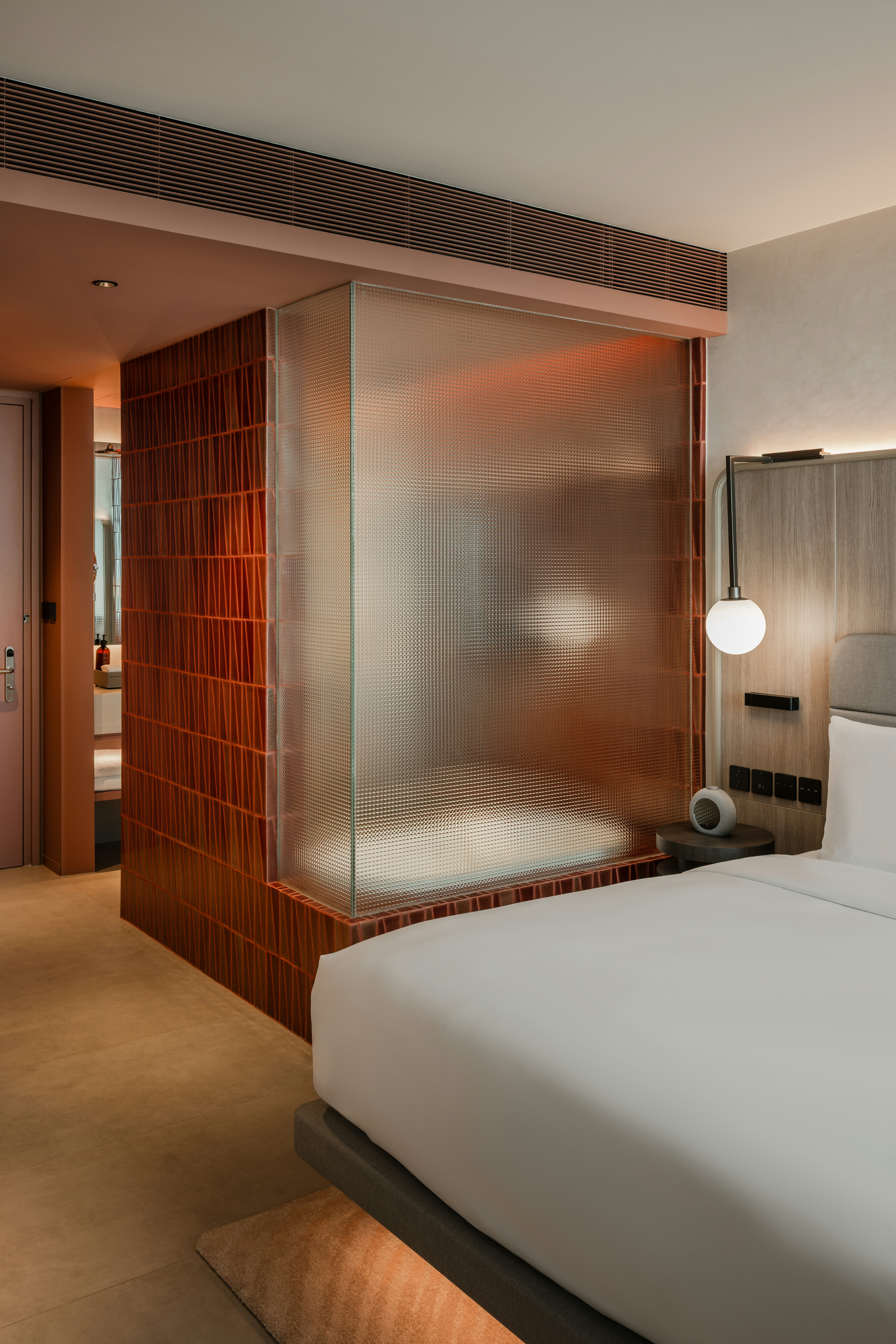 PREMIUM, KING BED