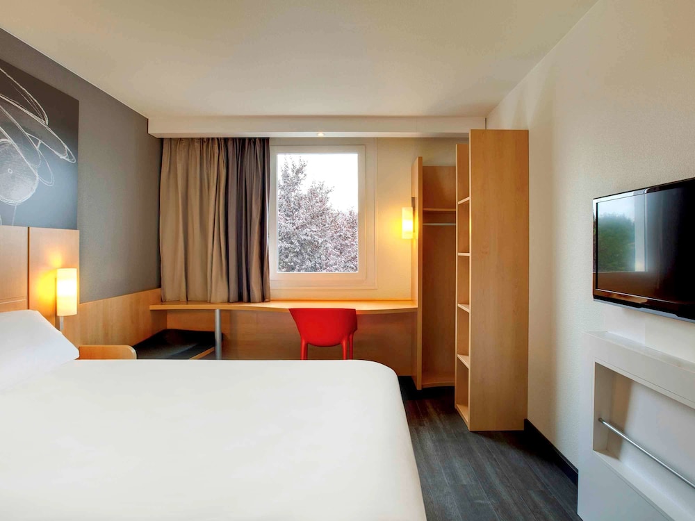 Ibis Clermont Ferrand Nord Riom 13/45