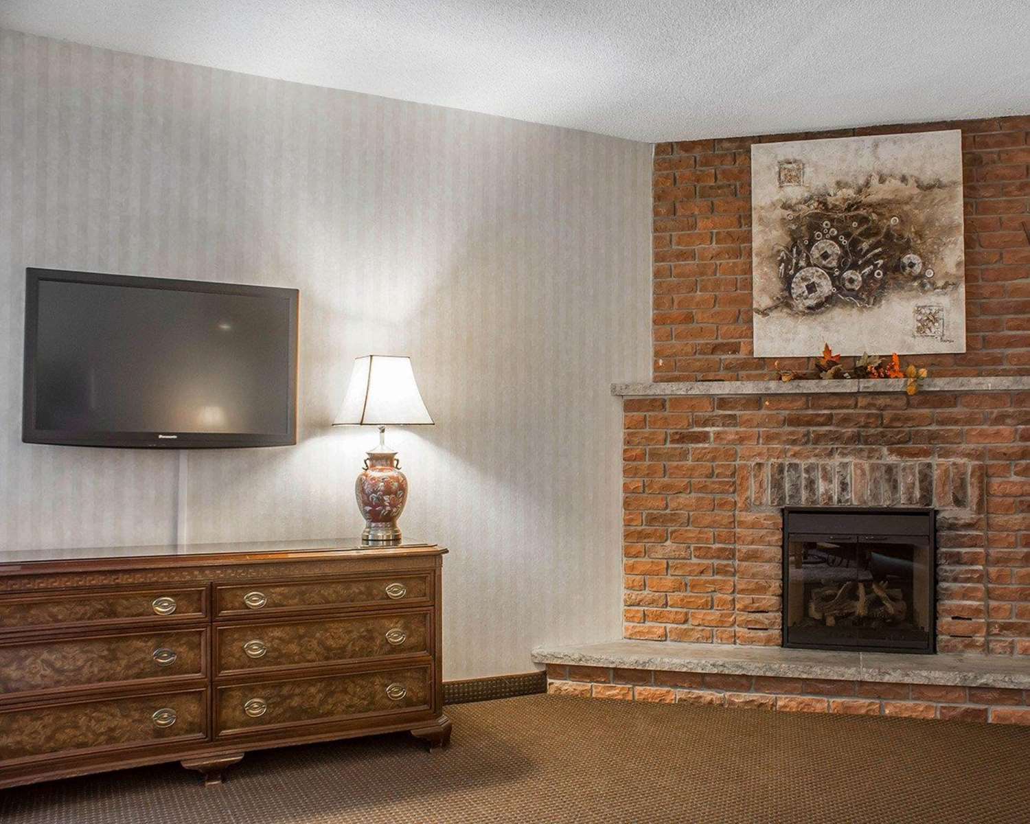 Quality Hotel Suites Woodstock 5/35