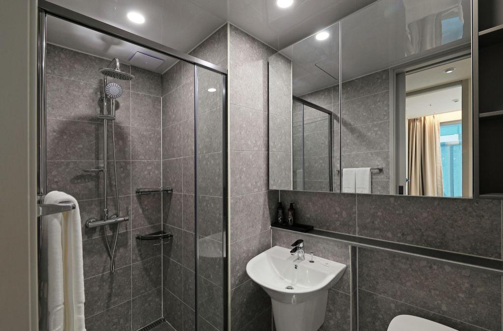 غرفة كلوب بسرير كوين مع أريكة، Sota Suite Pyeongtaek Godeok 7/8
