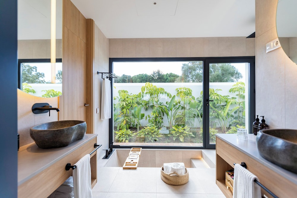 So Studio, King Bed, Terrace، SO/Sotogrande Spa & Golf Resort Hotel 5/5
