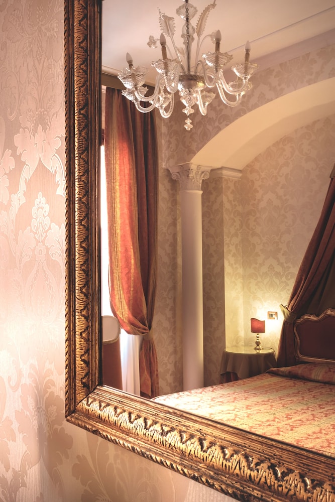 Kette Hotel 12/49