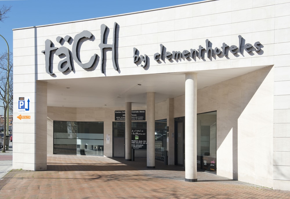 Hotel Tach Madrid Airport 2/59