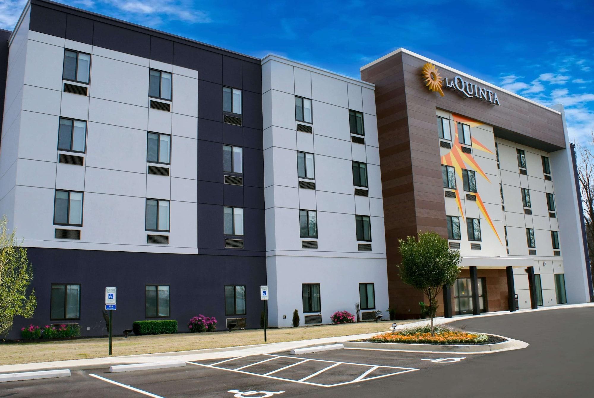 La Quinta Inn & Suites by Wyndham Memphis East 35/35