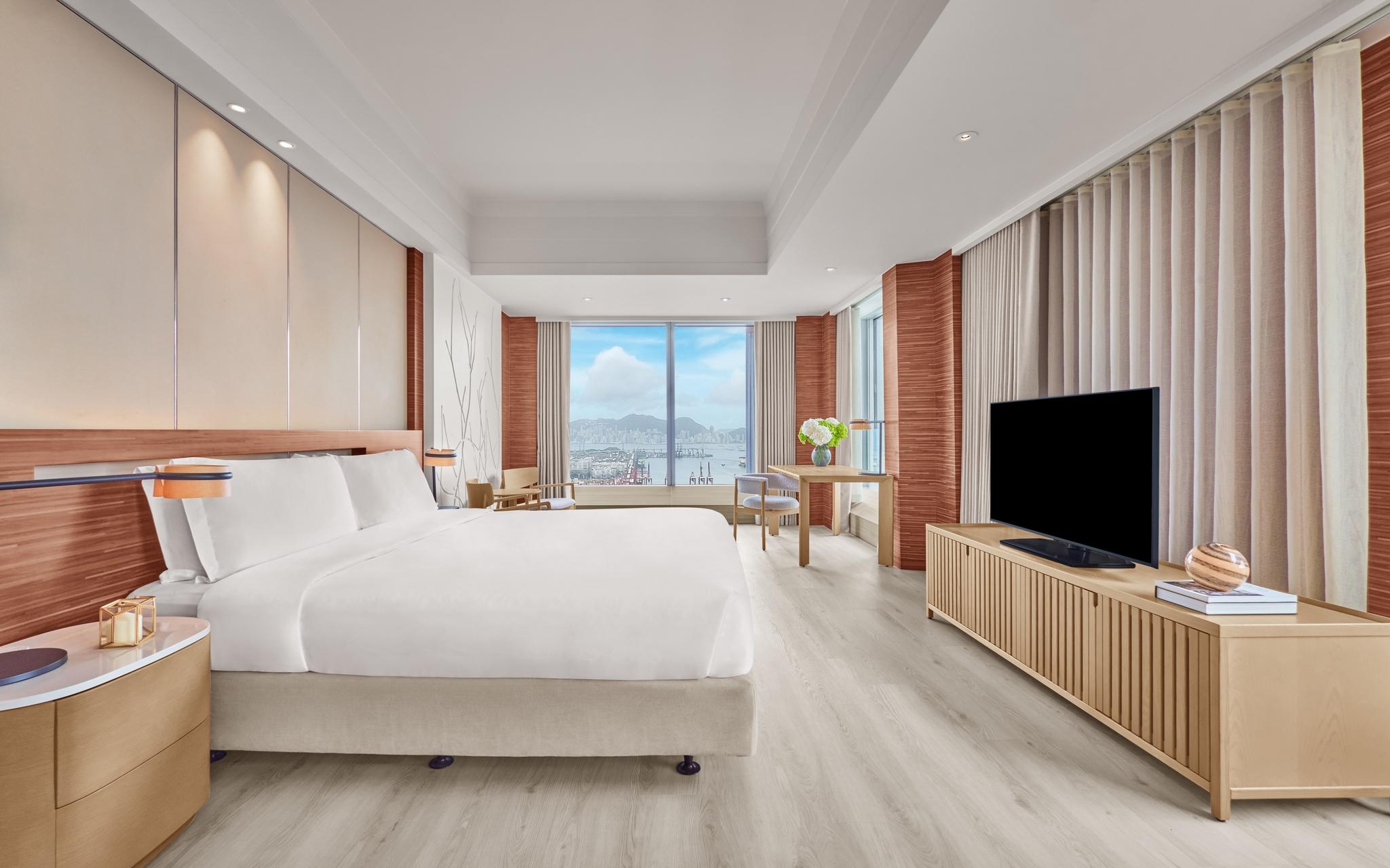 Harbor, Premier, Suite, King Bed, Tower Two, Corner