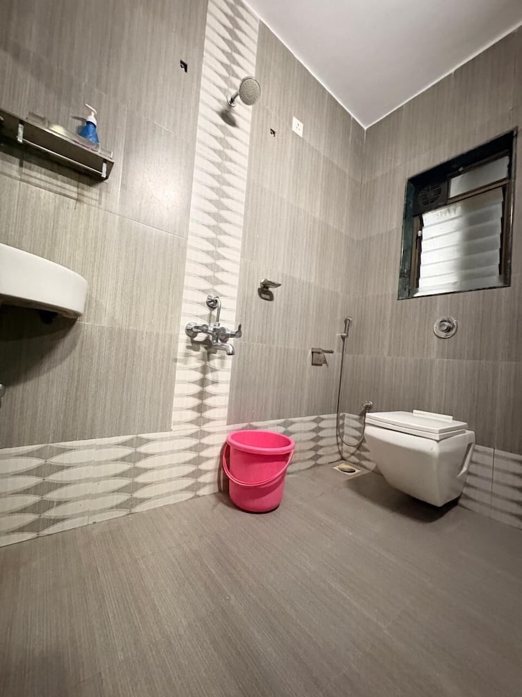 Hotel Bramha Inn 29/45