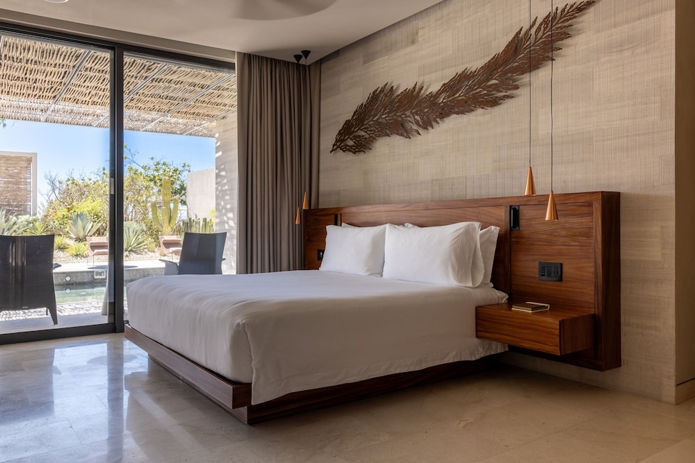 4 Bedrooms, Solaz, Suite, Villa, Double Bed