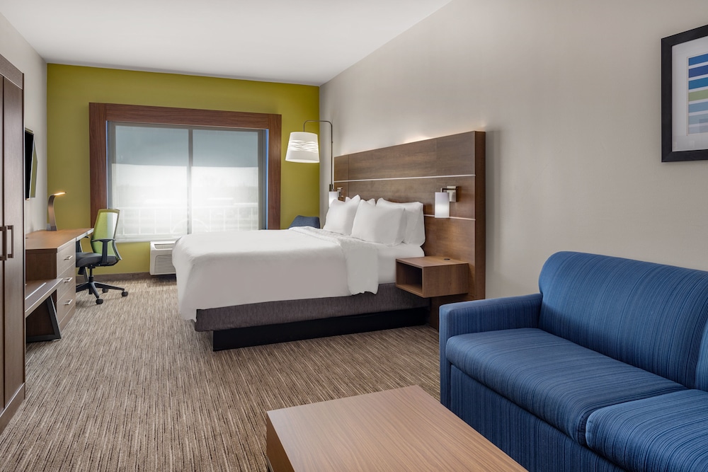 Holiday Inn Express Suites Graham 28/50