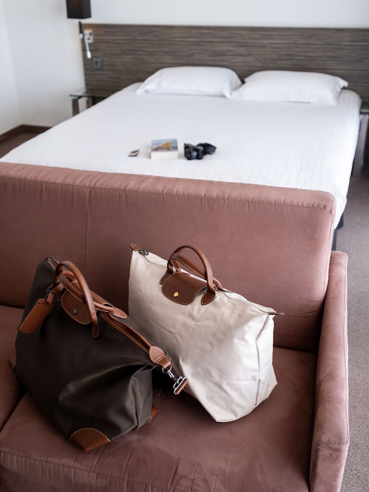 Golden Tulip La Baule 35/79