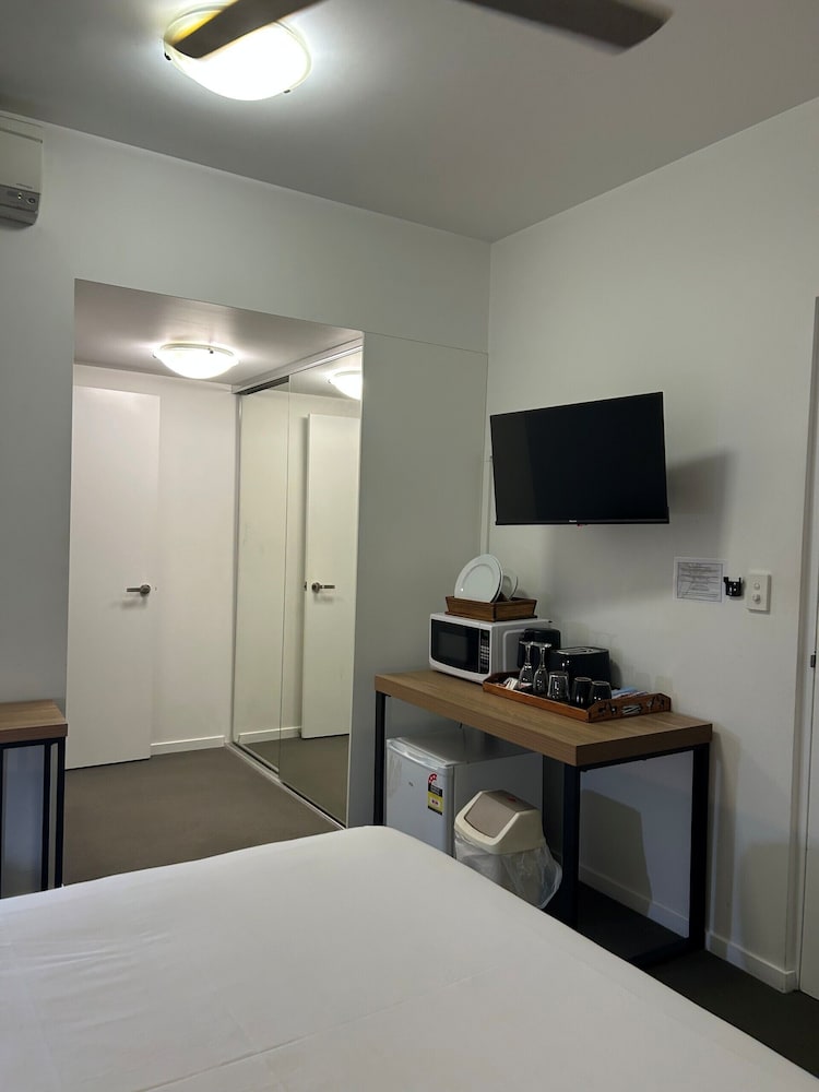 Central Holborn Apartments 26/71