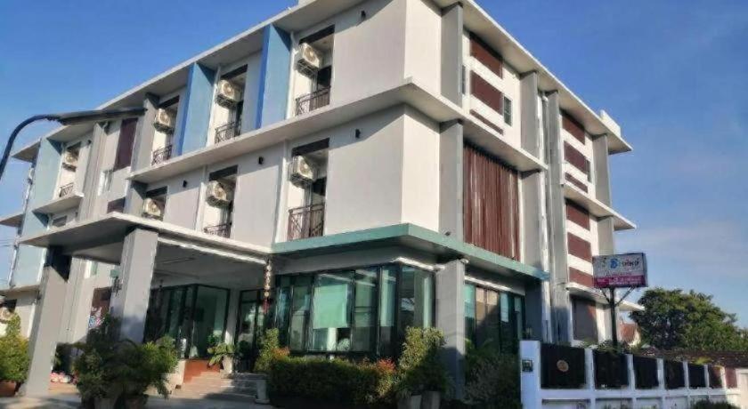 Baanthanthip Hotel 3/43