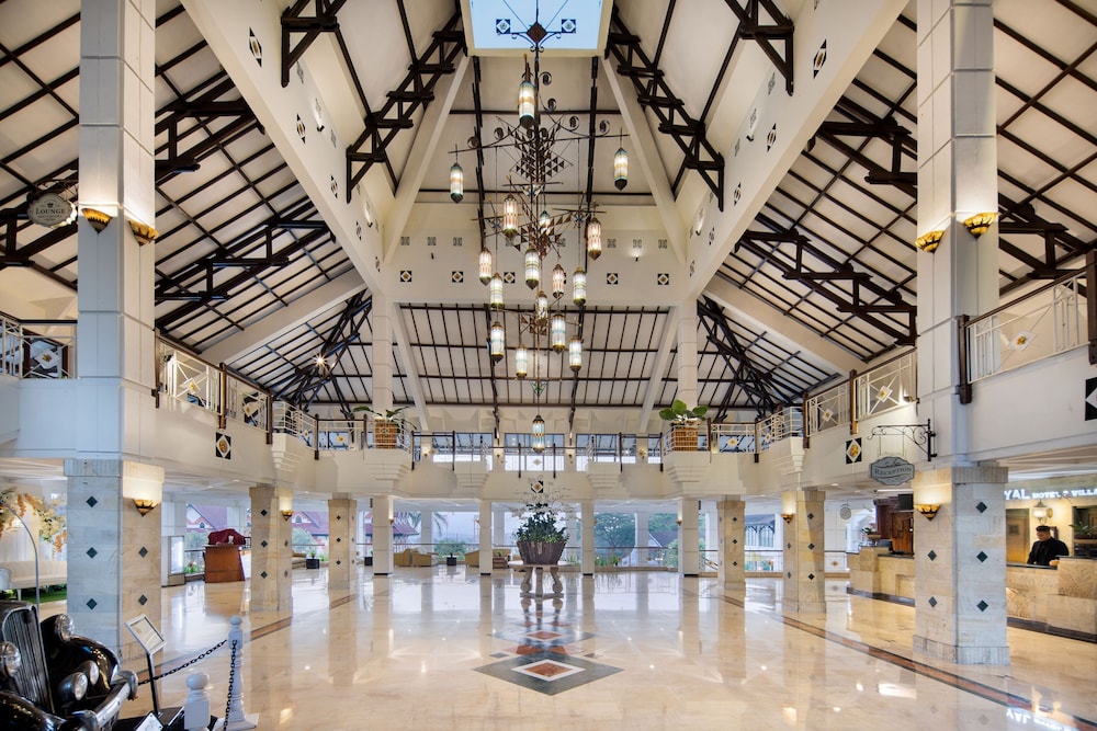 Royal Hotel and Villa Batu 49/61