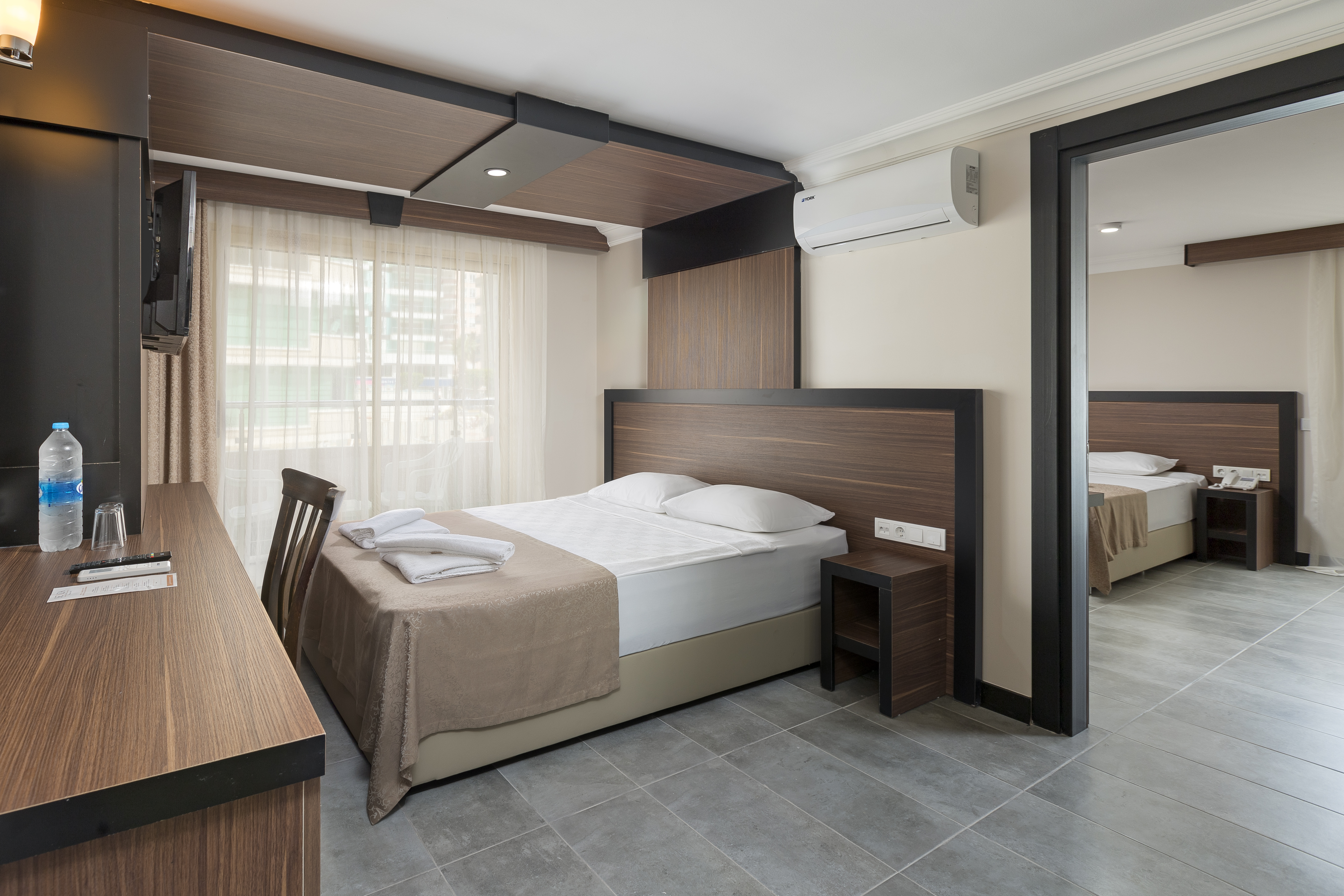 غرفة متصلة عائلية، SENZA Grand Santana Hotel 2/2