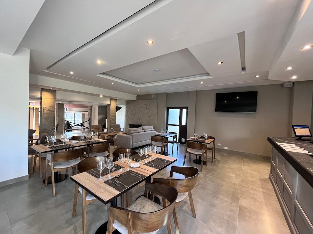 Cerro Calafate Hotel 25/30