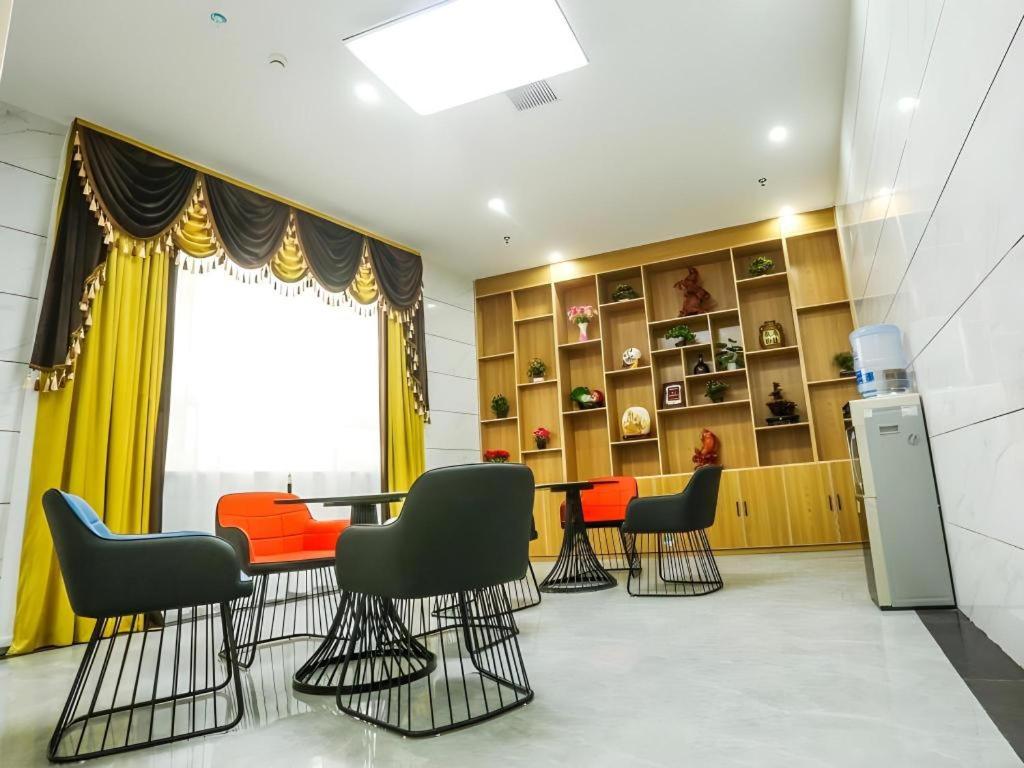 GreenTree Inn Express Xuzhou Pizhou Tiefu Town Bus station 14/33