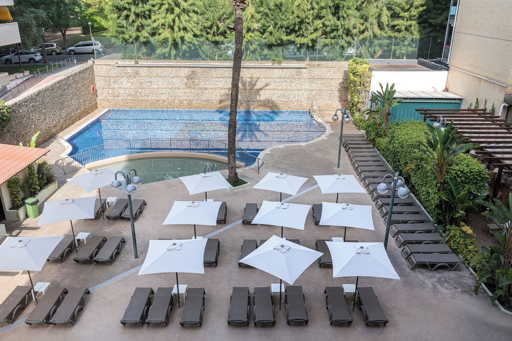 Eurosalou Hotel 42/46