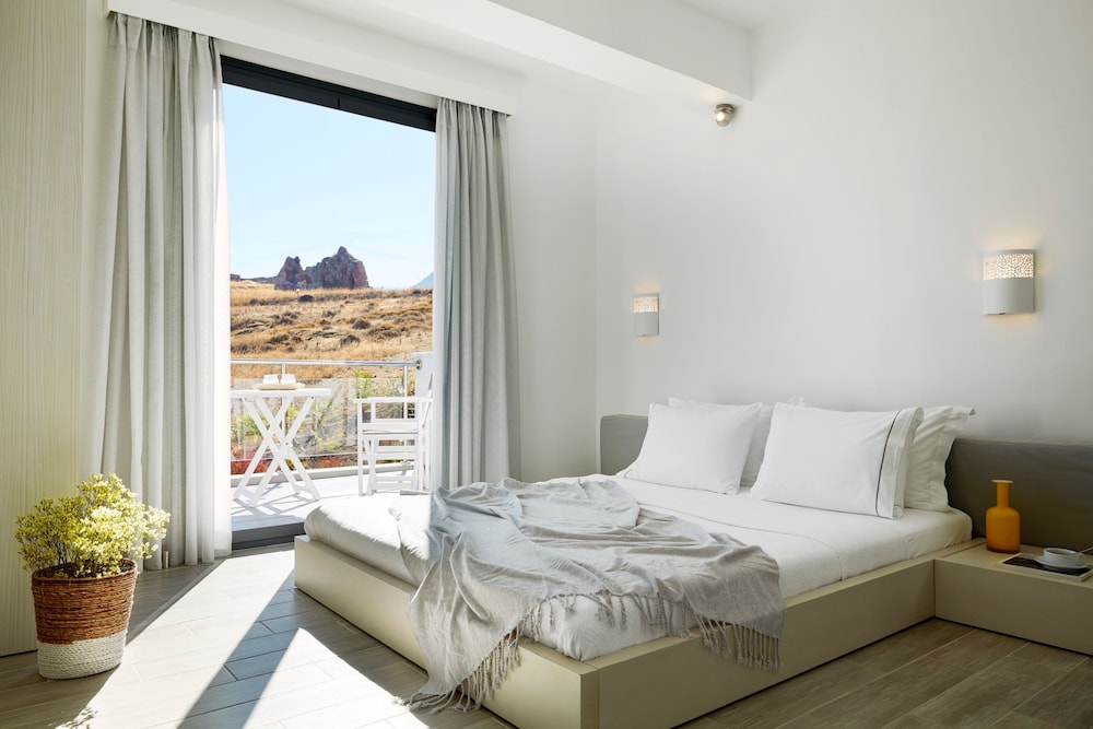Eleia Seafront Villas 8/50