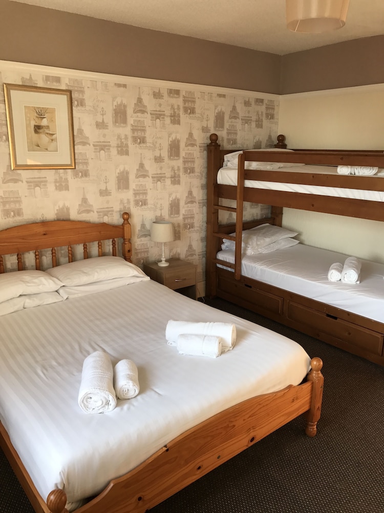 Queens Plaza Hotel 34/72