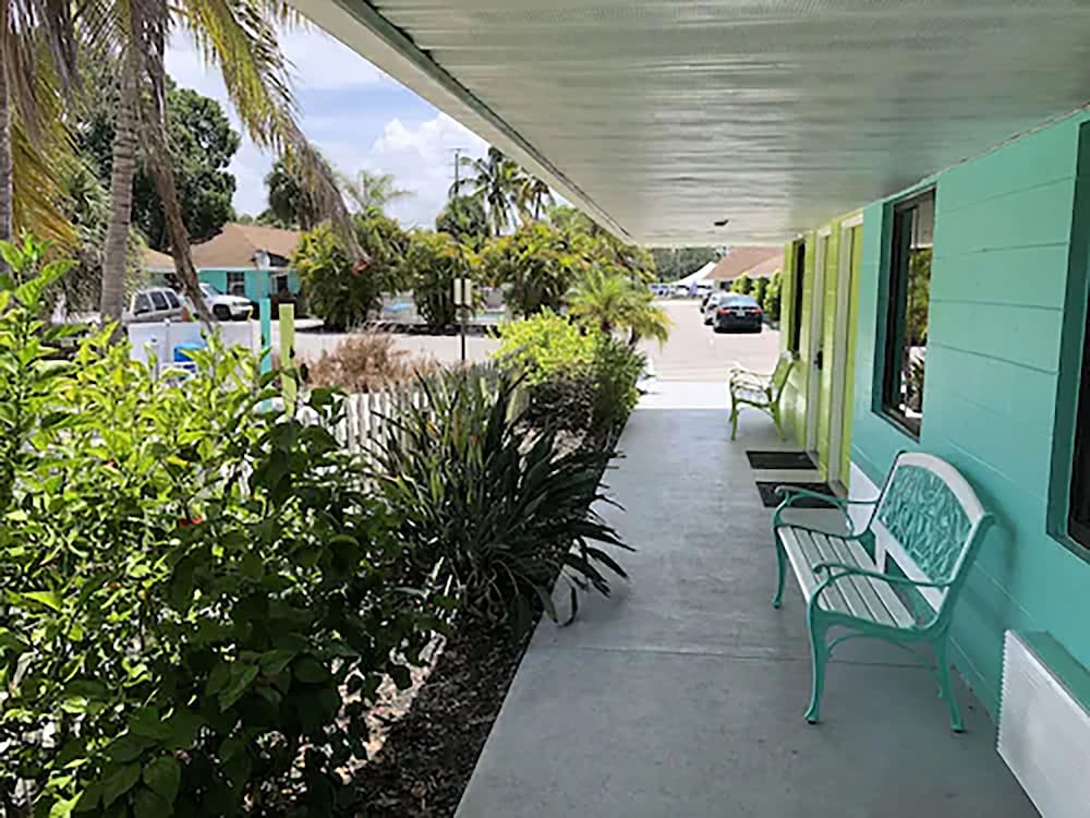 My Sarasota Getaway 32/44