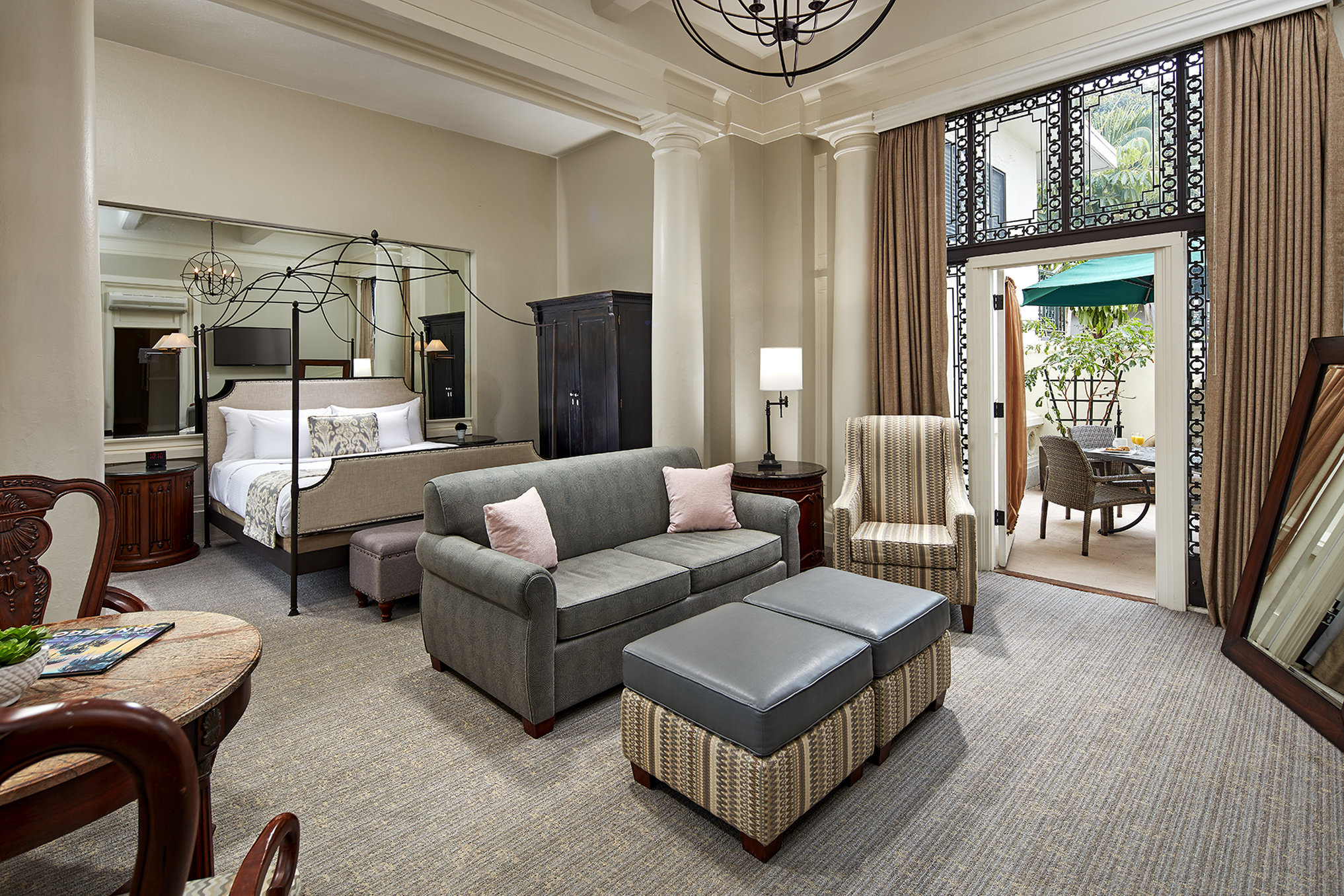 Glorietta Bay Inn 55/78