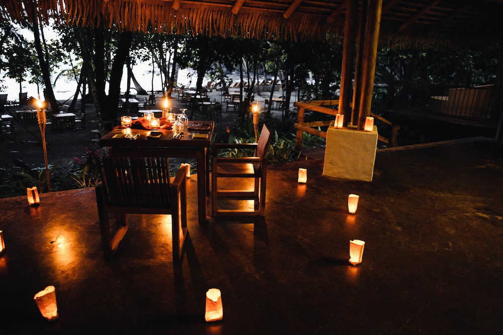 Arenas del Mar Beachfront & Rainforest Resort 67/75