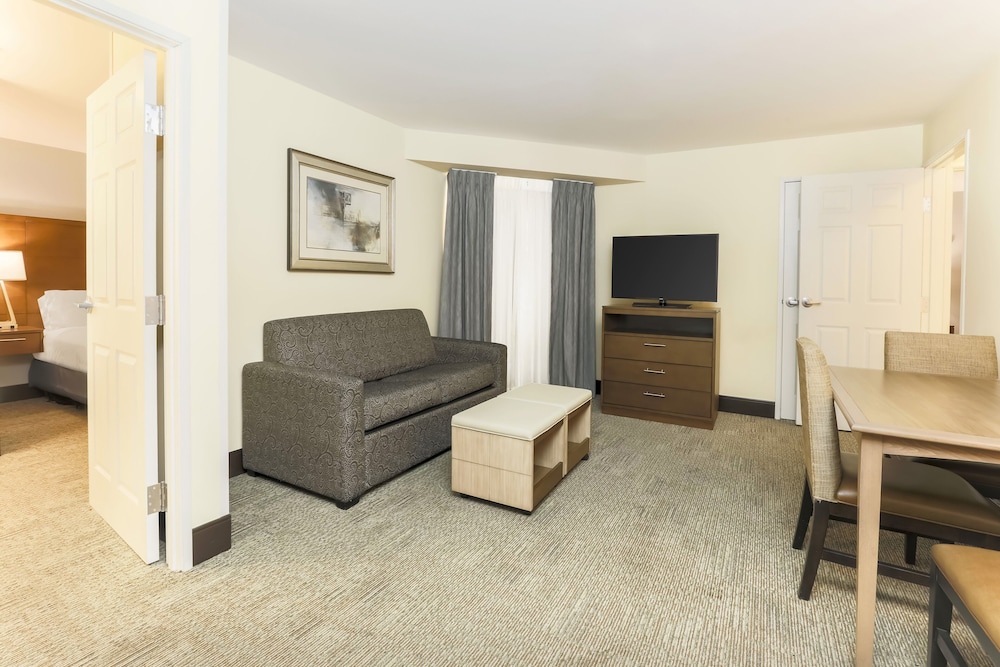 Staybridge Suites Reno 30/45