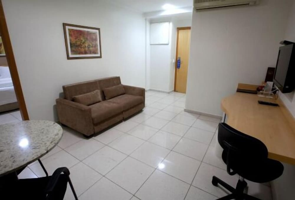 Oitis Hotel 48/63