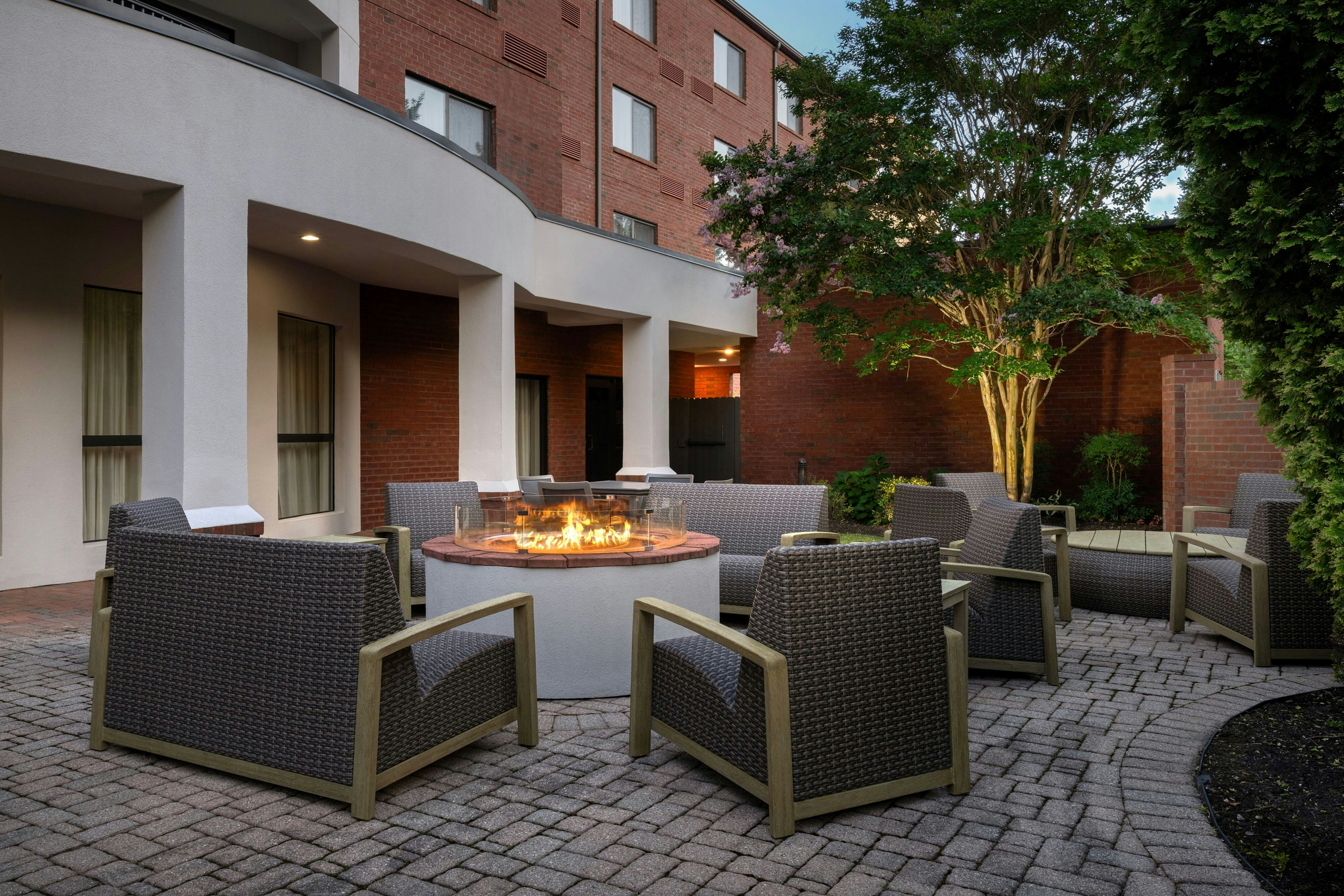 Courtyard By Marriott Blacksburg 21/39