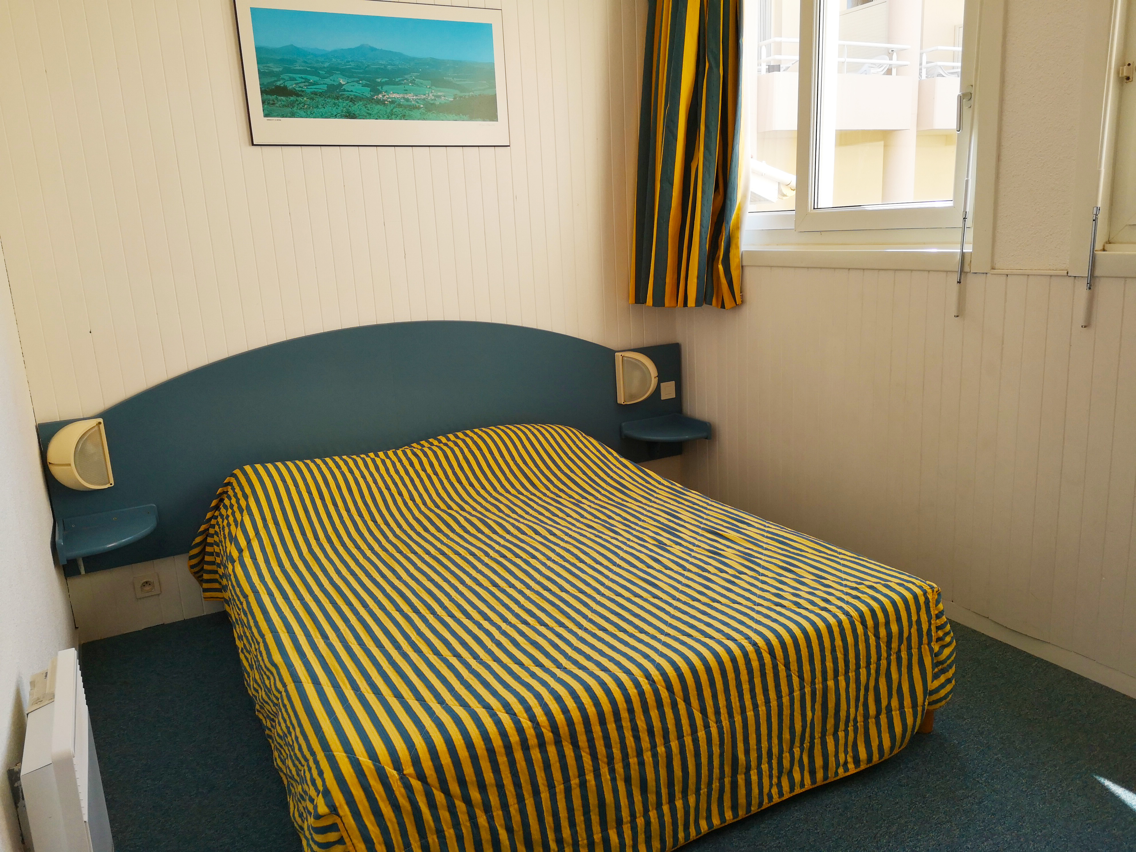 2 BEDROOMS, APARTMENT