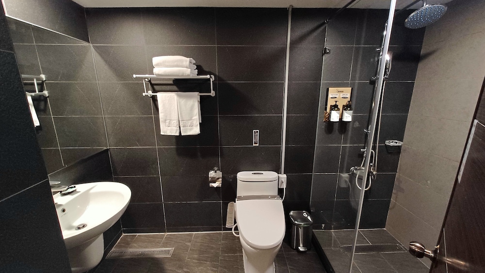 Sayo Hotel 49/50