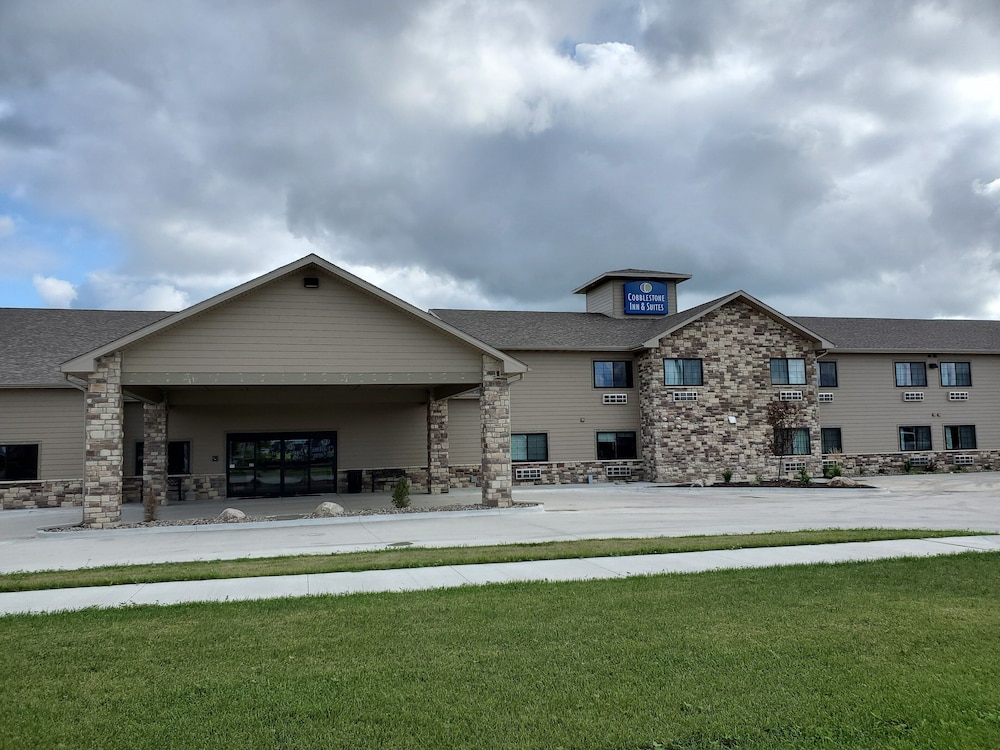Cobblestone Inn & Suites - Boone 43/50