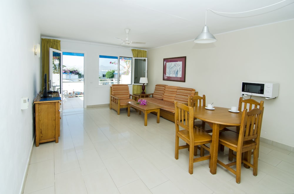 Parque Tropical Apartments 18/28
